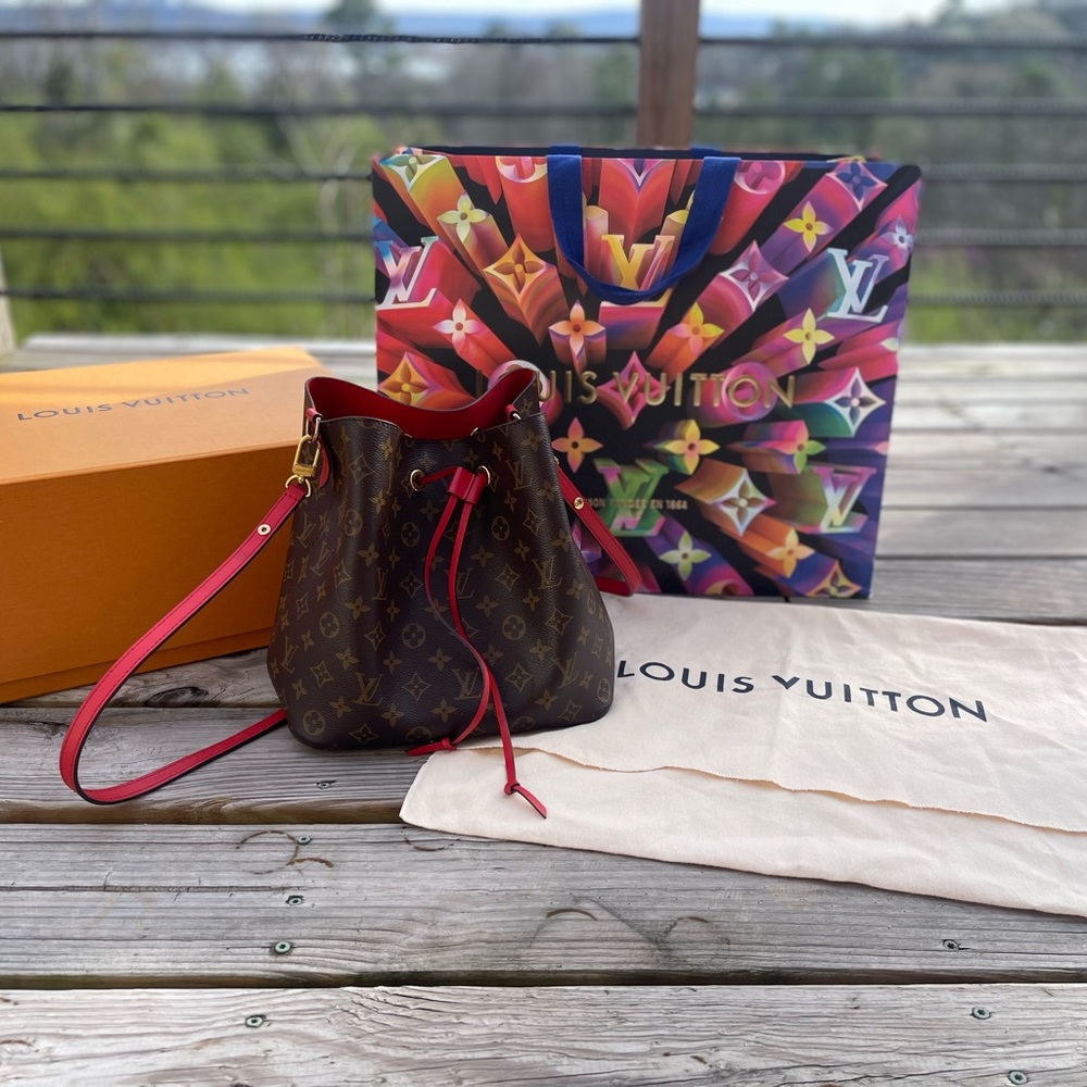 Louis Vuitton Monogram Brown Poppy Red NeoNoe Handbag *ink pen marks on inside